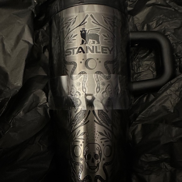 NIB The Halloween Quencher H2.O FlowState™ Tumbler with Handle | 20 OZ - Picture 3 of 5